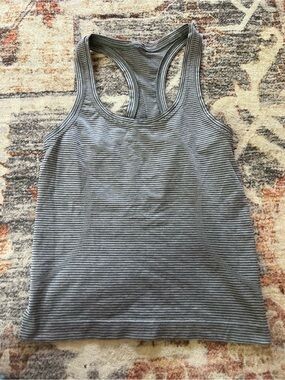 Lululemon Women’s Gray Striped Racerback Tank Size 4